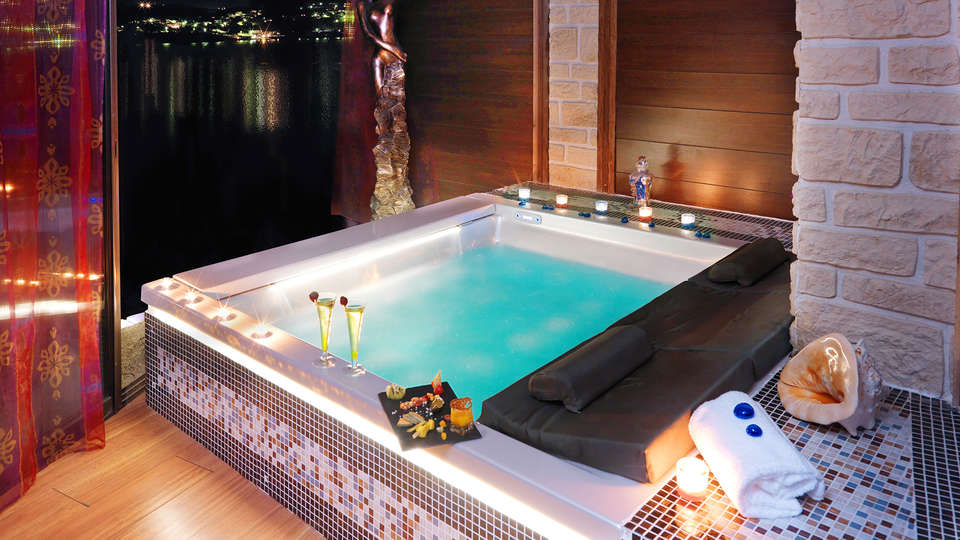 Suites avec piscine, spa ou jacuzzi privé : Hôtels haut de gamme
